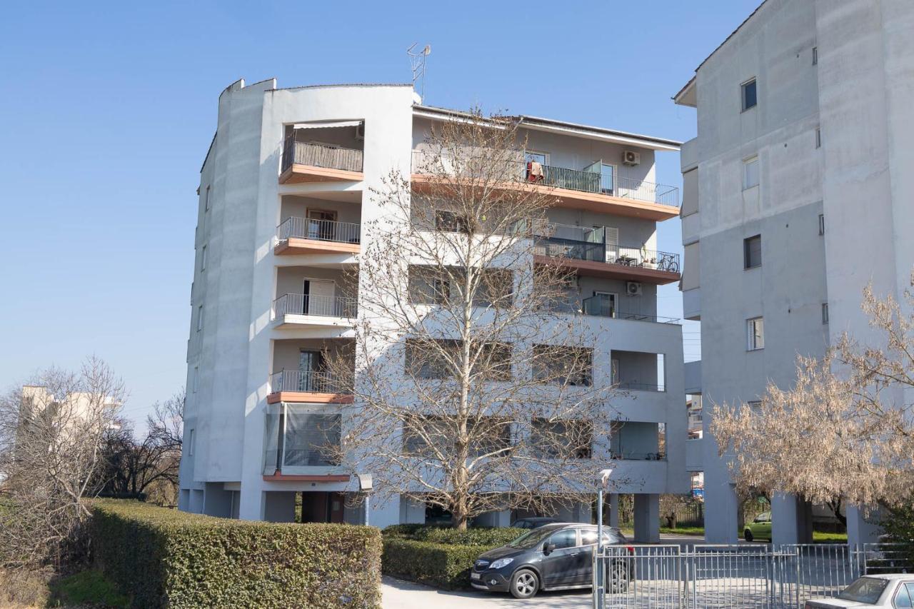 Elia Mini Suites 6 Larissa Exteriör bild